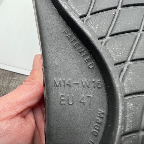 Men’s OOFOS Slides Size 14 - Picture 9 of 10